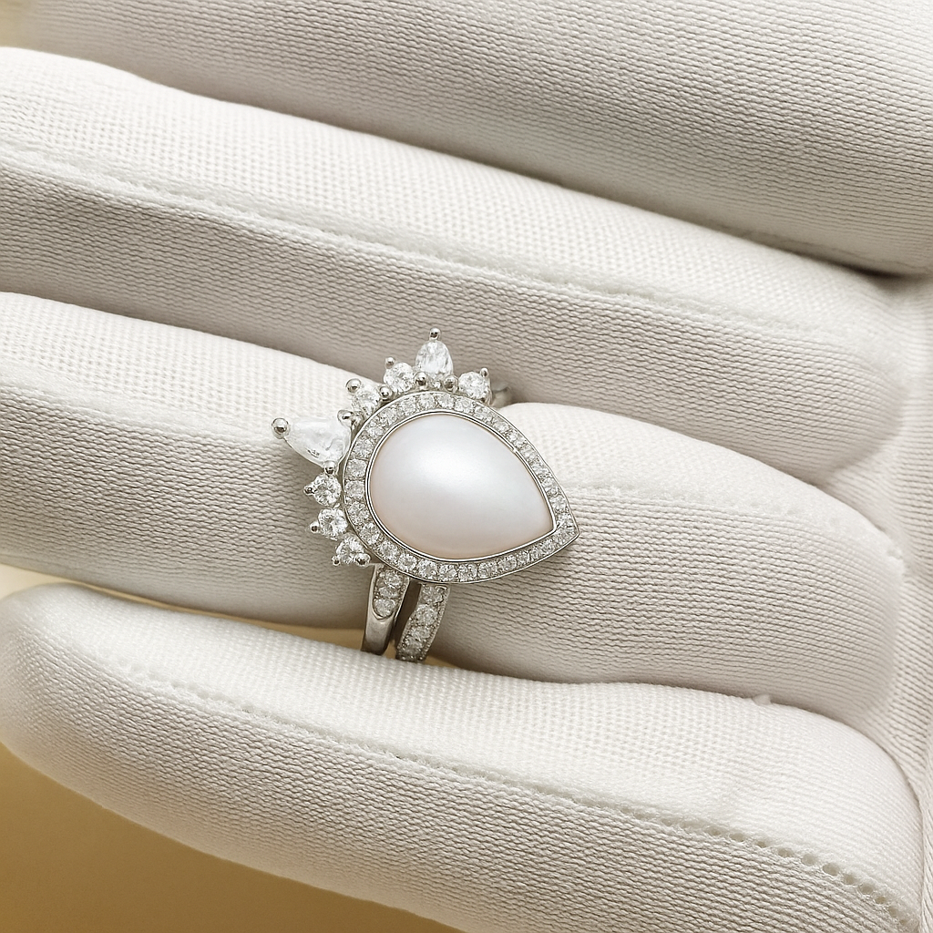 The Regal Pear Set