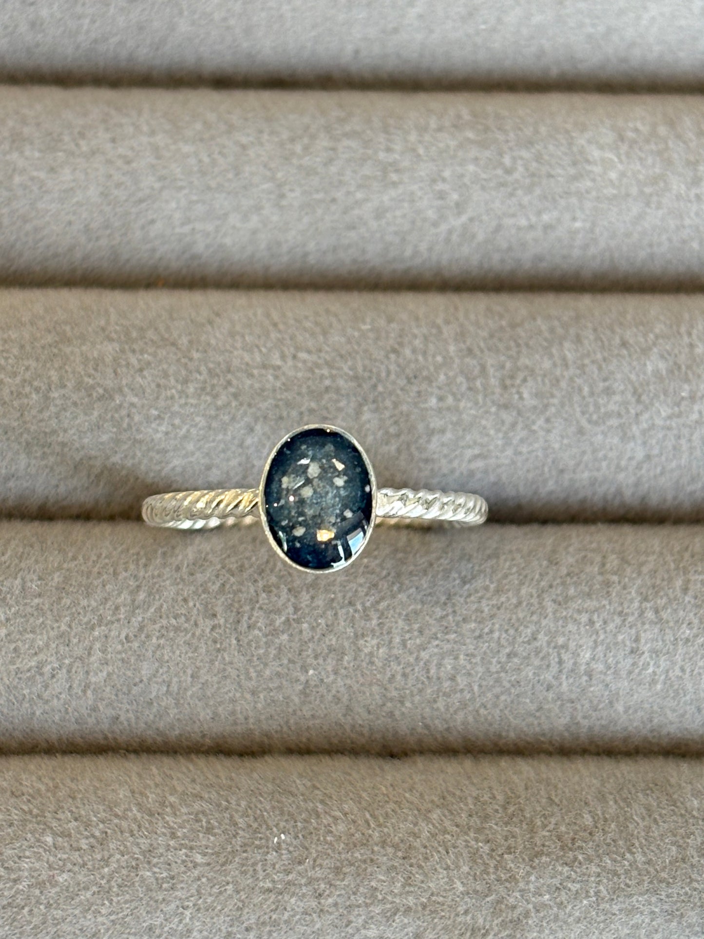 The Twisted Oval Ring