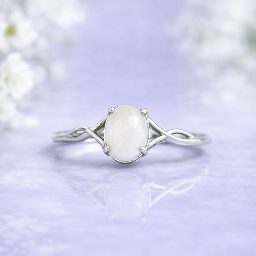 The Evergrace Infinity Ring - Size N