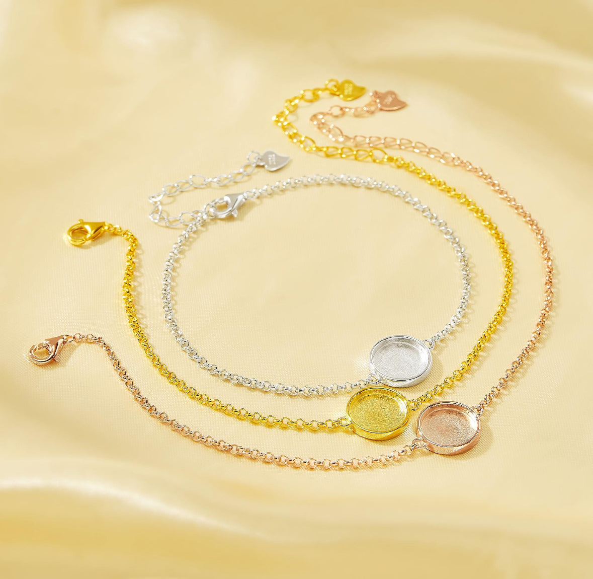 The Simple Round Bracelet