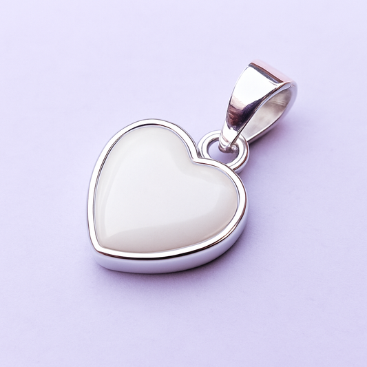The Simple Heart Necklace