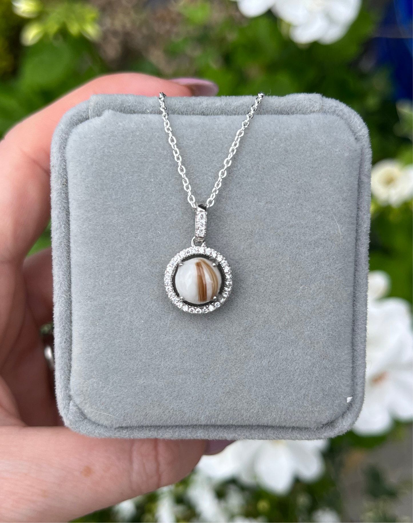 The Halo Necklace