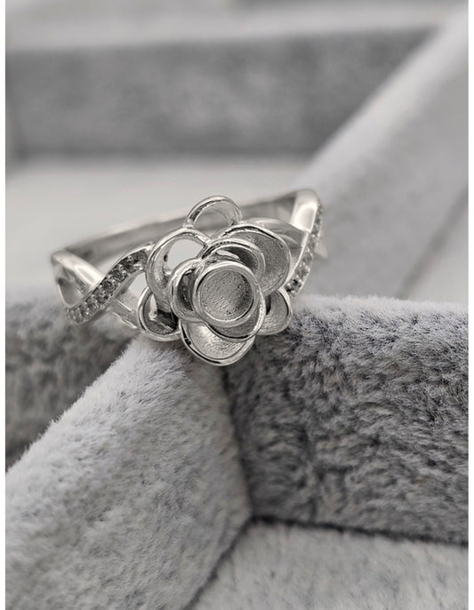 The Forever Rose Ring