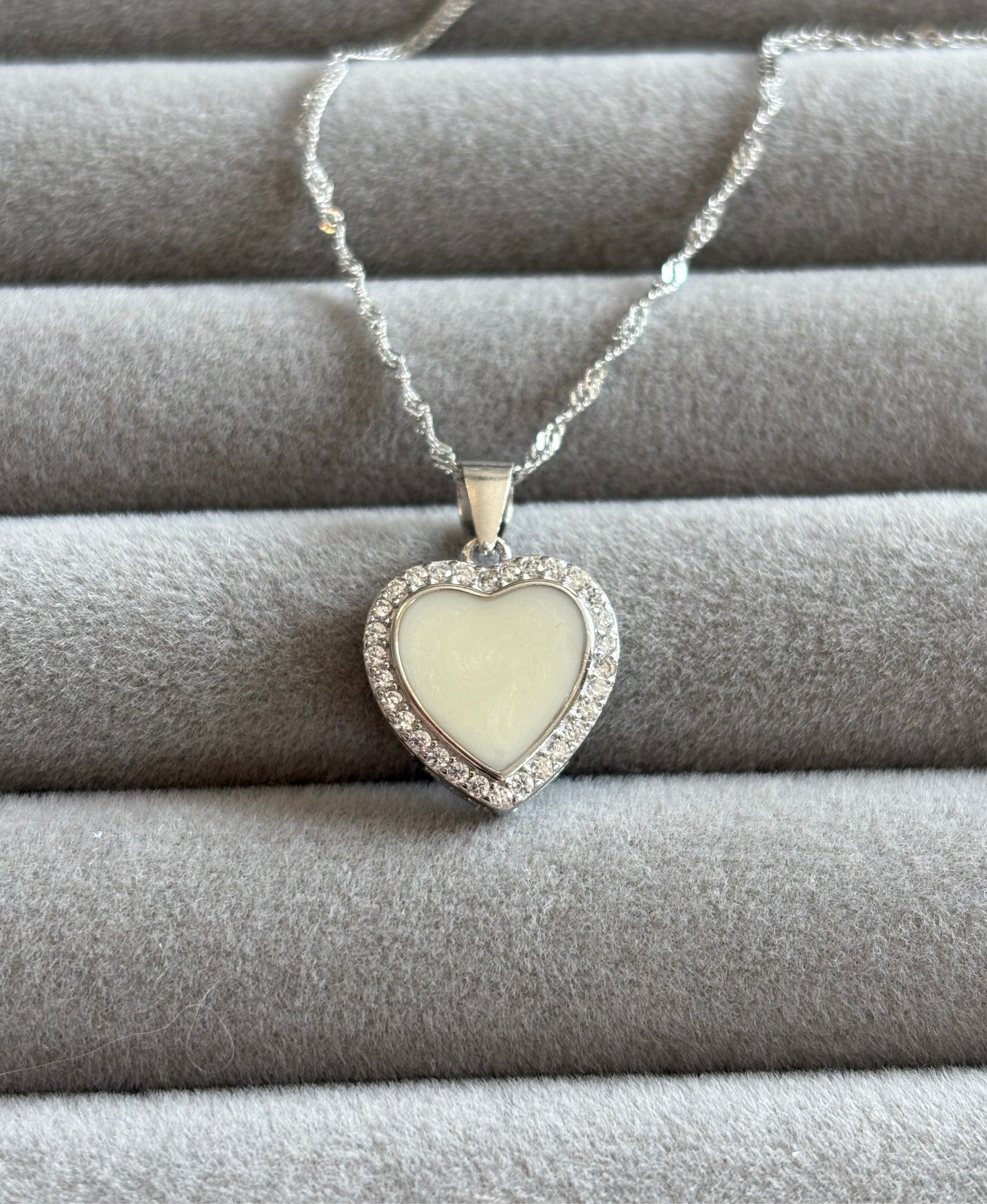 The Sweetheart Necklace