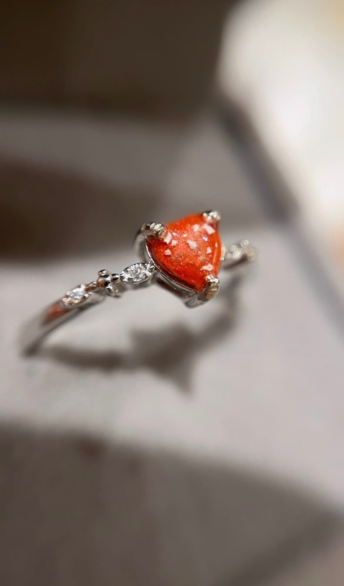 The Amoré Ring