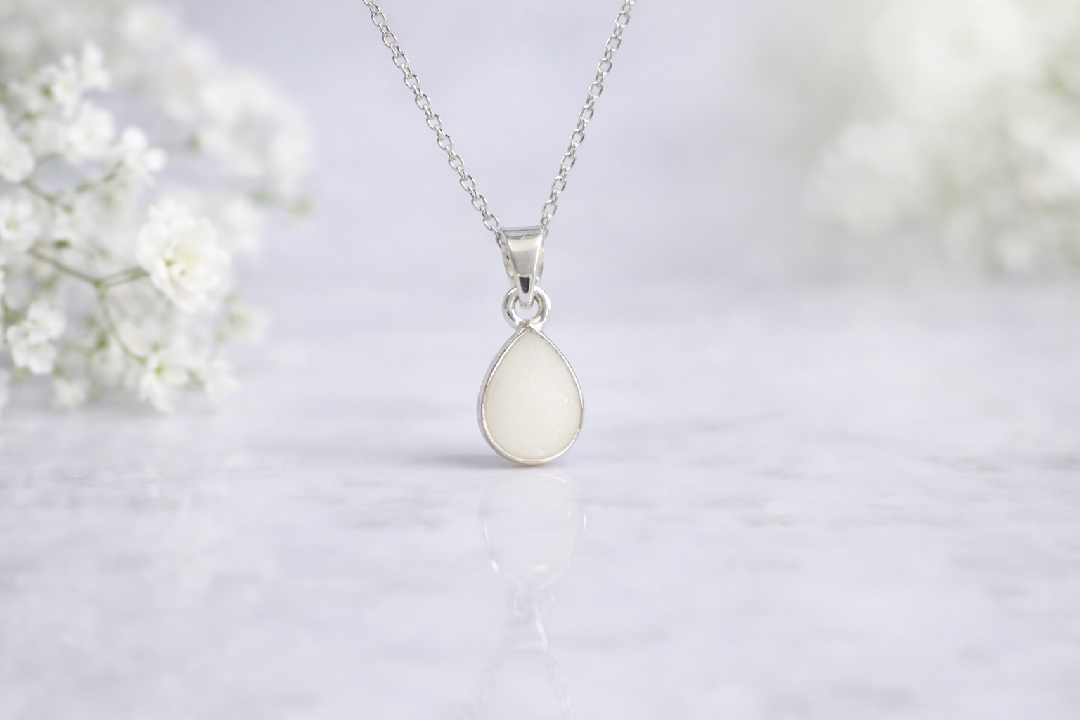 The Simple Pear Necklace