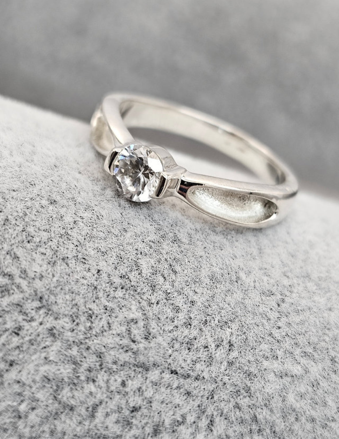The Solitaire Ring