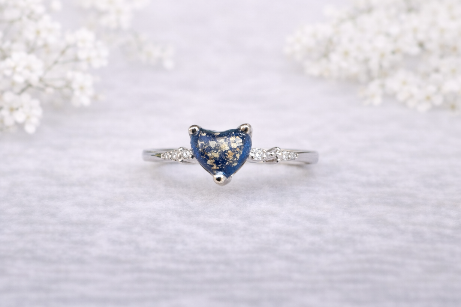 The Amoré Ring