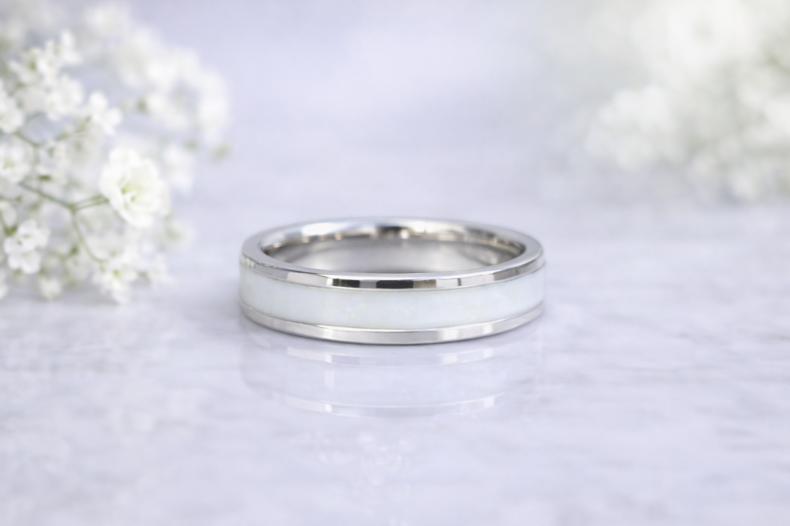 Ladies Channel Ring