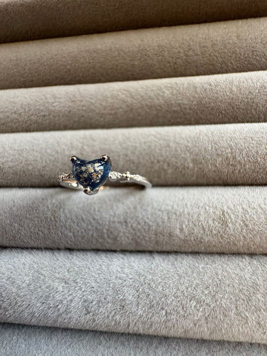The Amoré Ring