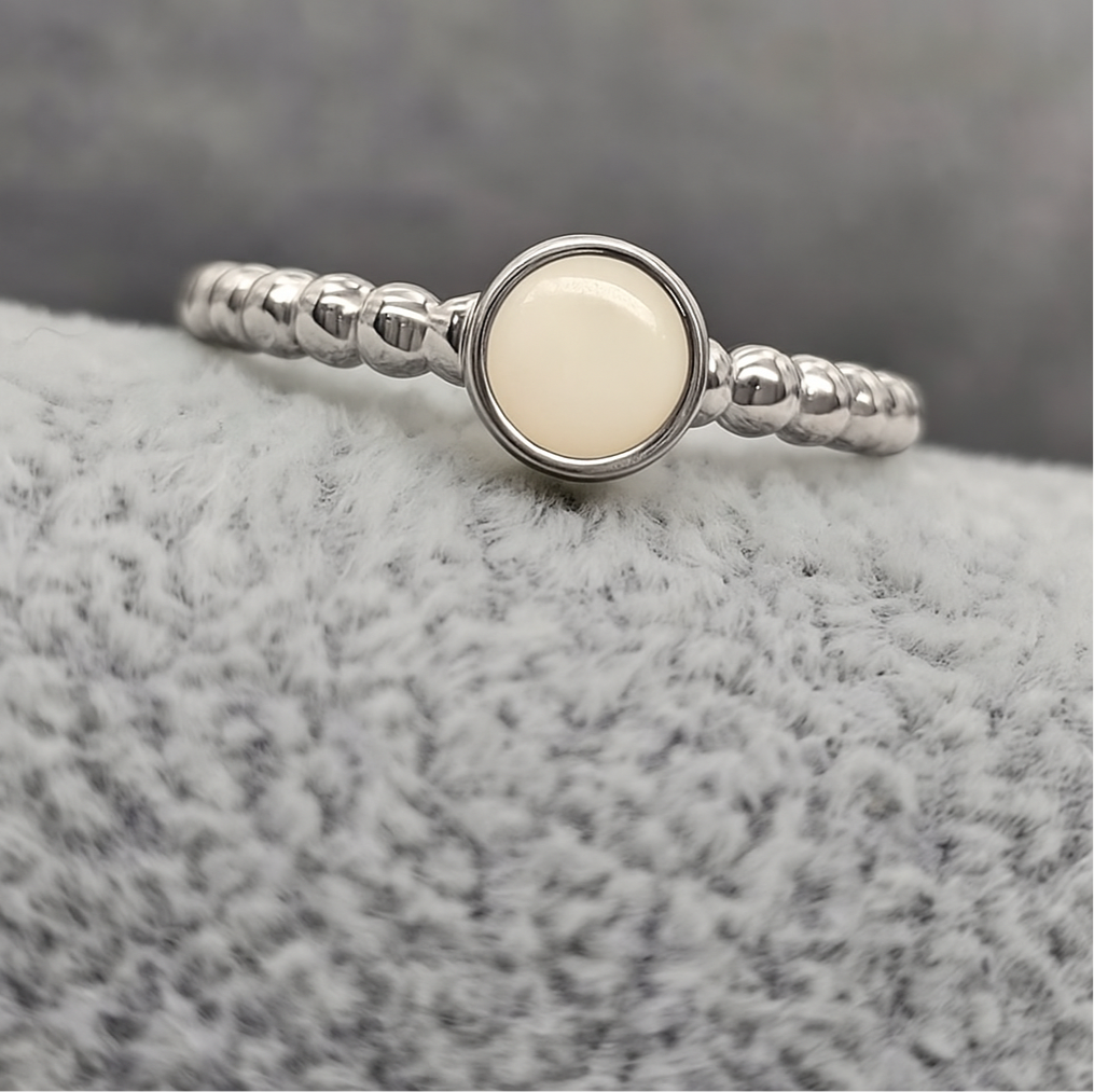 The Round Bobble Ring