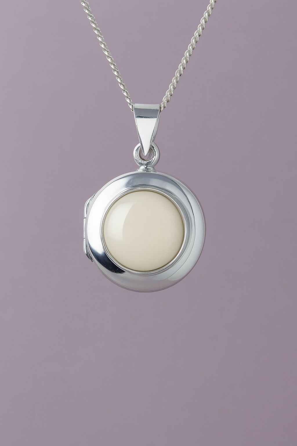Silver Round Keepsake Locket