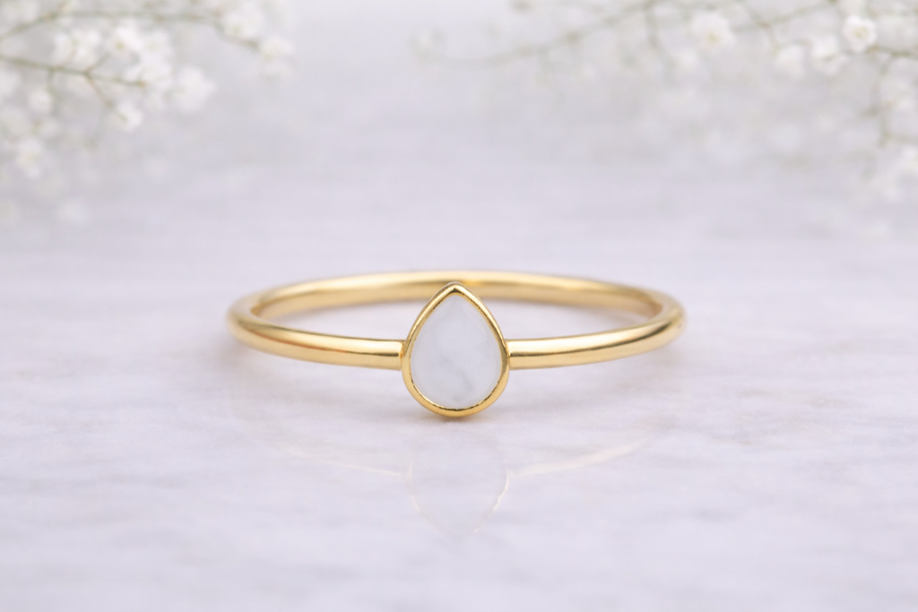 The Simple Pear Ring
