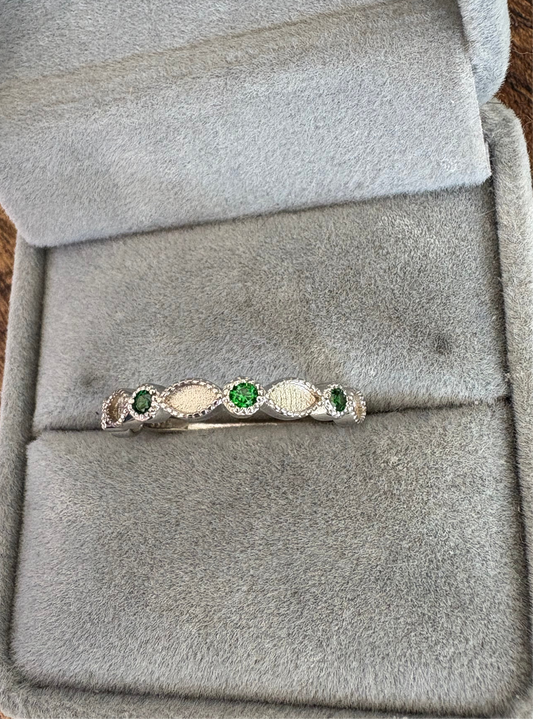 Green Emerald Gemstone Half Eternity Ring - Size R
