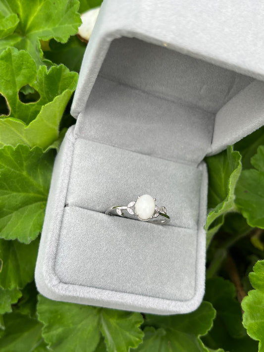 The Everleaf Ring